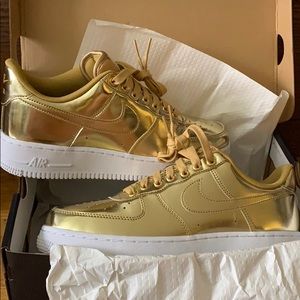 Gold Nike Air Force 1 New in Box Size 9